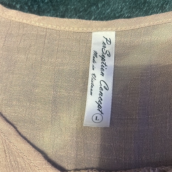 Light taupe short sleeve blouse - Picture 2 of 4